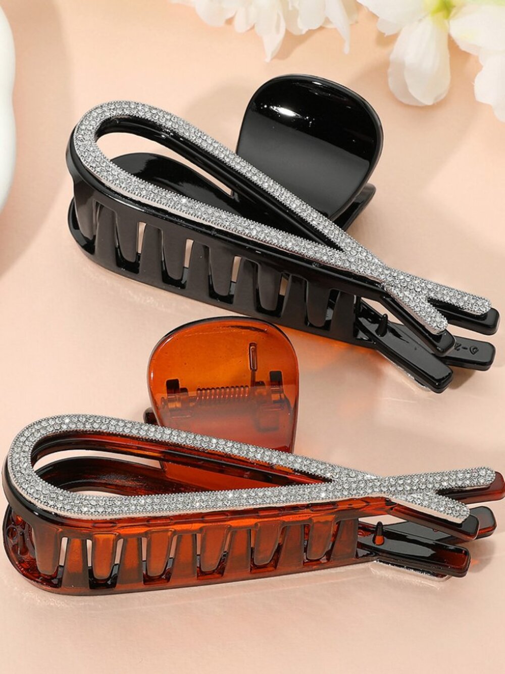 Stone Paved Open Crisscross Hair Claw Clip